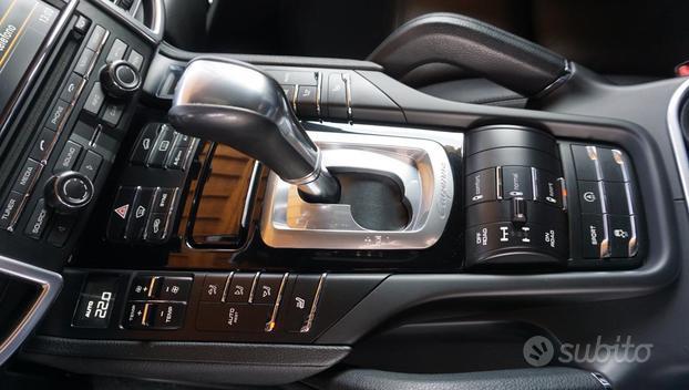 PORSCHE Cayenne 3.0 Diesel 250CV Platinum Editio