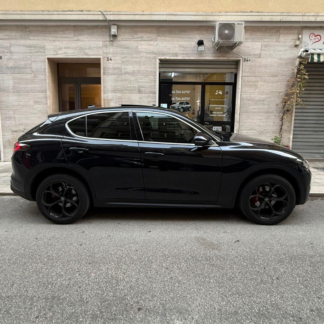 Alfa Romeo Stelvio 2.0 Turbo 280 CV Competizione