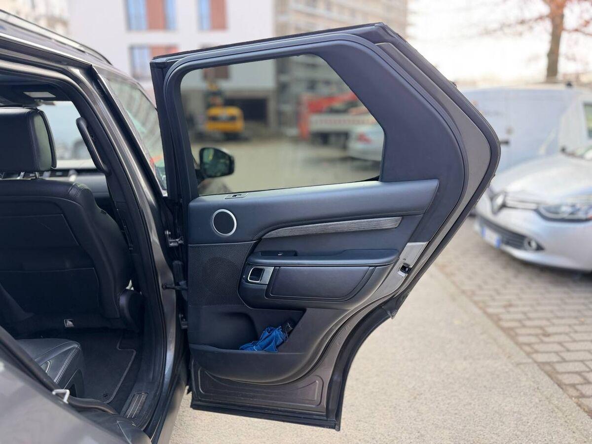 Land Rover Discovery Discovery 3.0 sdv6 HSE Luxury 306cv 5p.ti auto my19