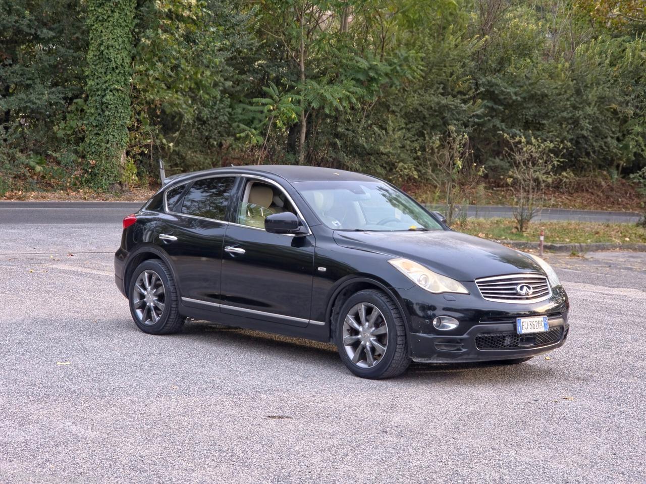 Infiniti EX30 EX30d GT Premium CV-238 E5 Automatico 2011