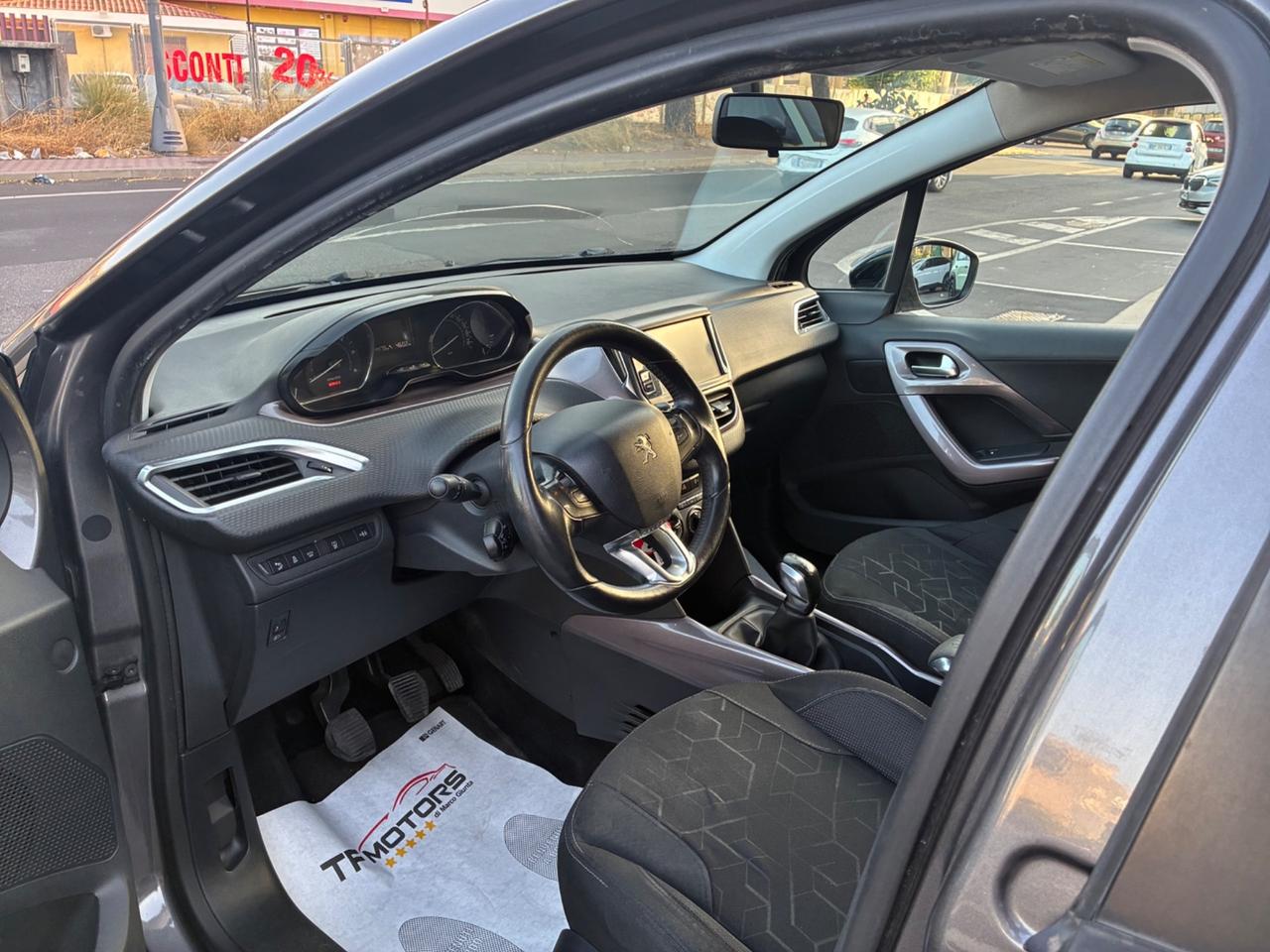 Peugeot 2008 1.6 HDI - 2015