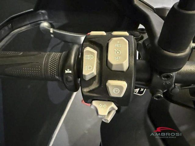 TRIUMPH Tiger 900 GT