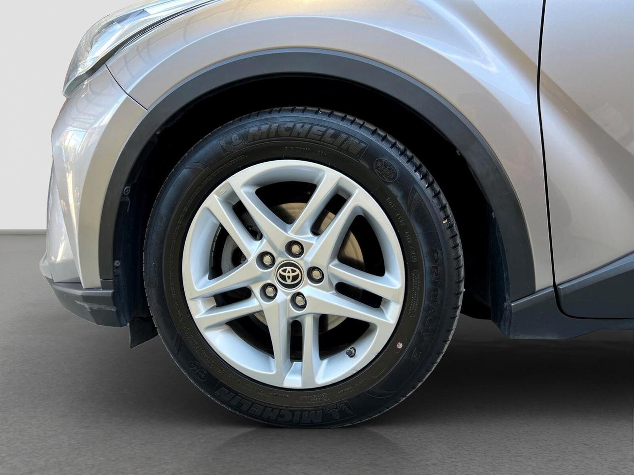 Toyota C-HR 1.8 Hybrid E-CVT Business