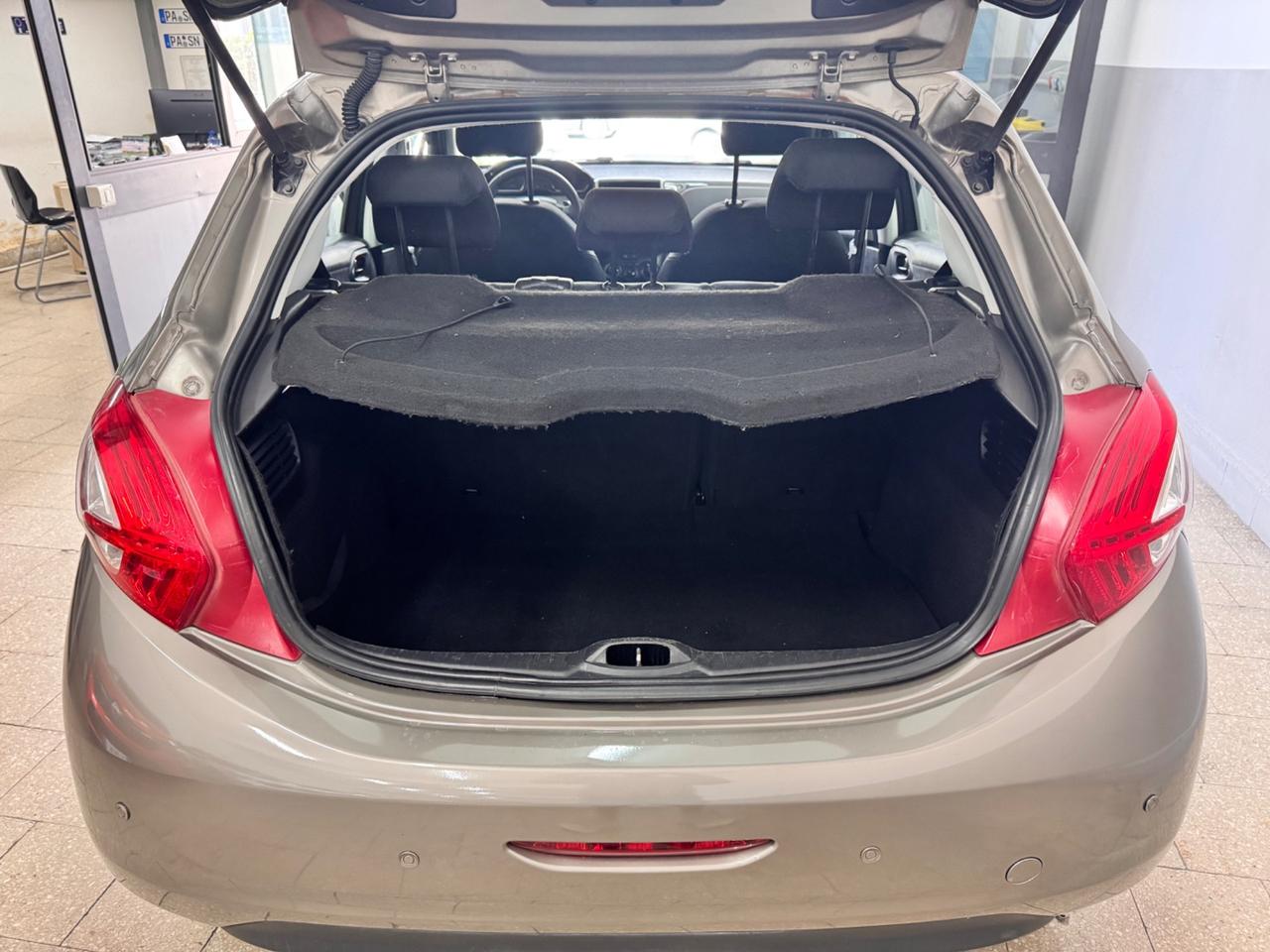 Peugeot 208 1.2 82 Cv S&S 5P. Allure 70.000 KM