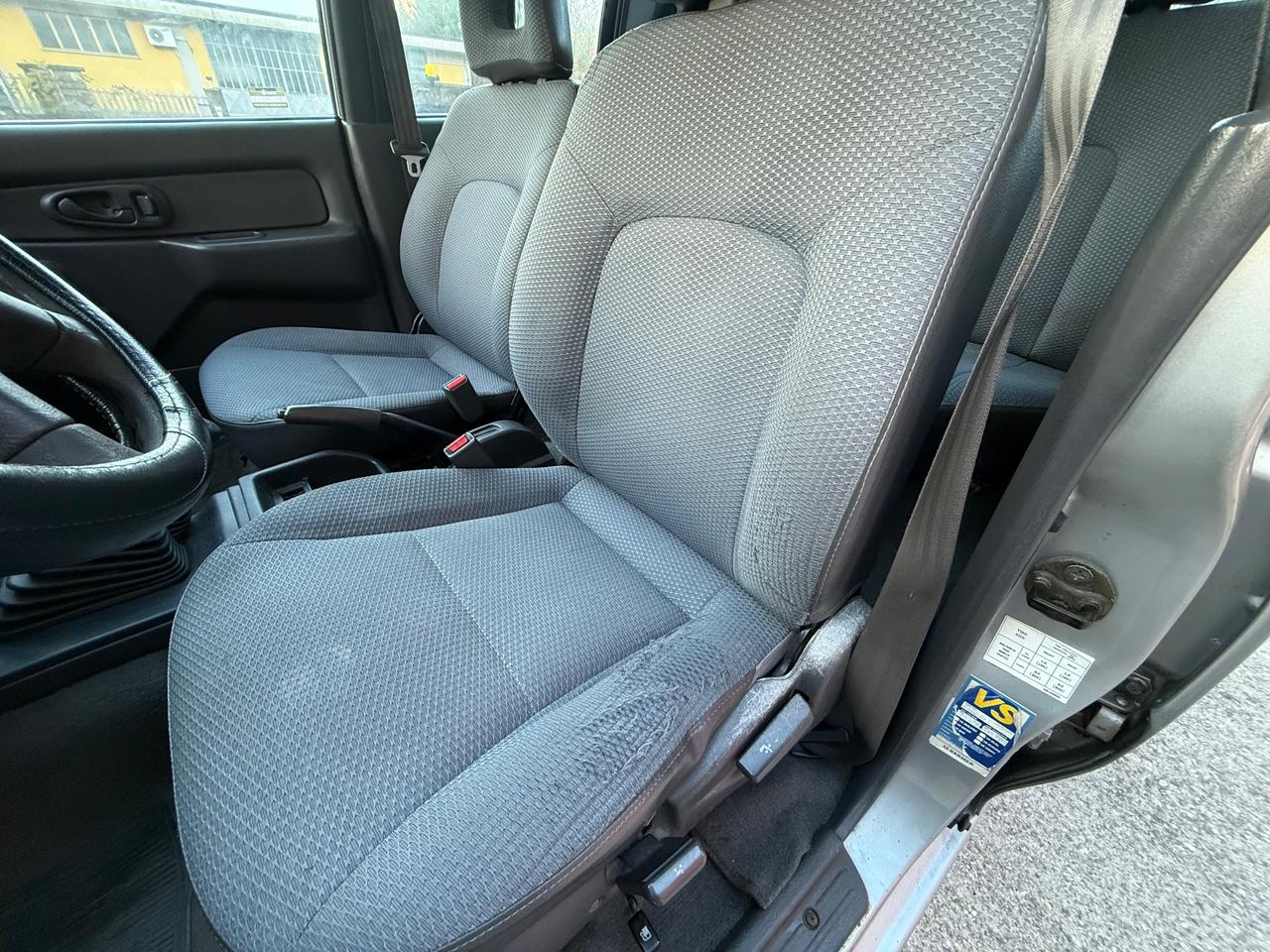 Mitsubishi L200 2.5 TDI 4WD Pick-up