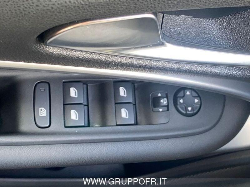 Jeep Avenger 1.2 Turbo 100 CV Altitude
