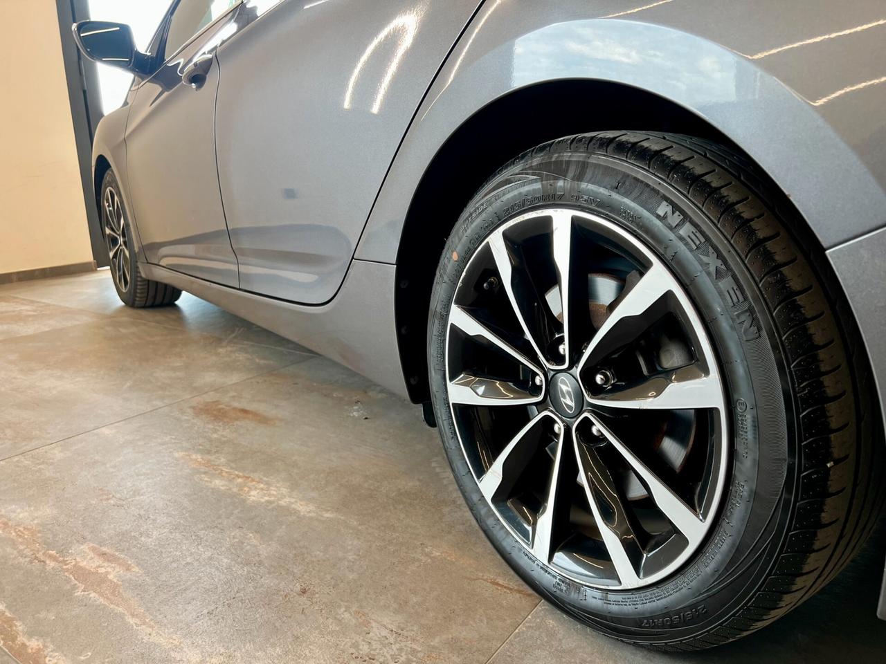 Hyundai i40 Wagon 1.6 CRDi DCT Business