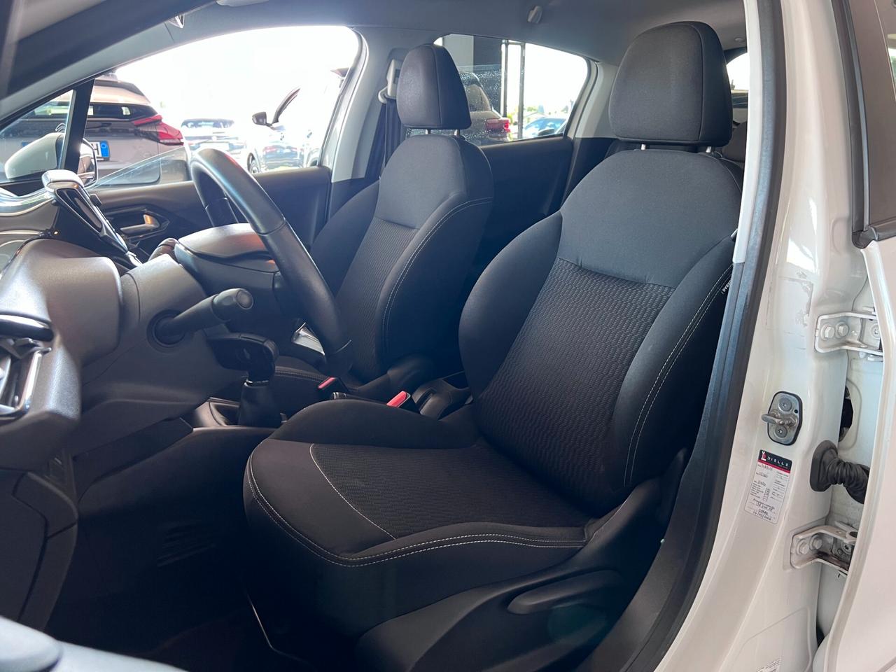 Peugeot 208 PureTech 82 5 porte Access