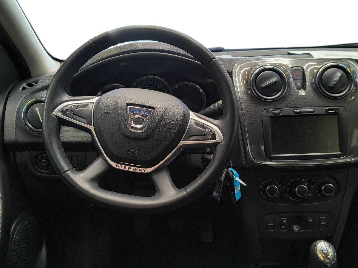 DACIA Sandero II 2017 Stepway - Sandero Stepway 1.5 blue dci Comfo