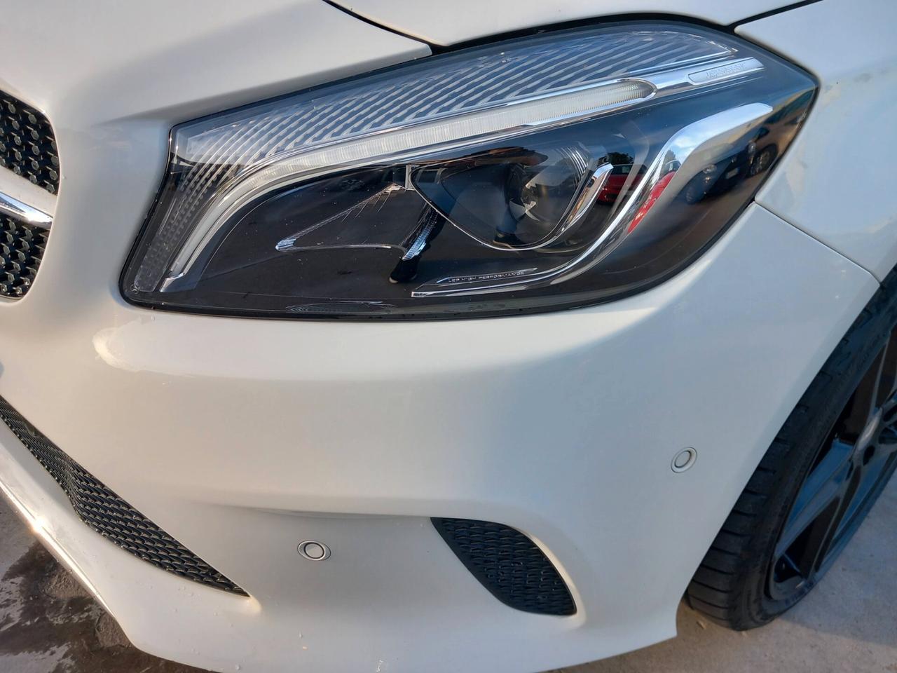 Mercedes-benz A 180 d Sport tenuta in maniera maniacale r 18 led pelle