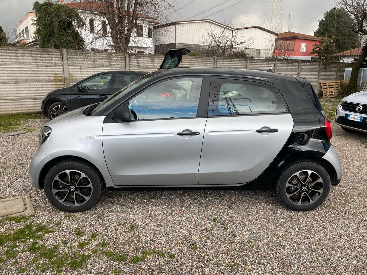 Smart ForFour 70 1.0 Youngster