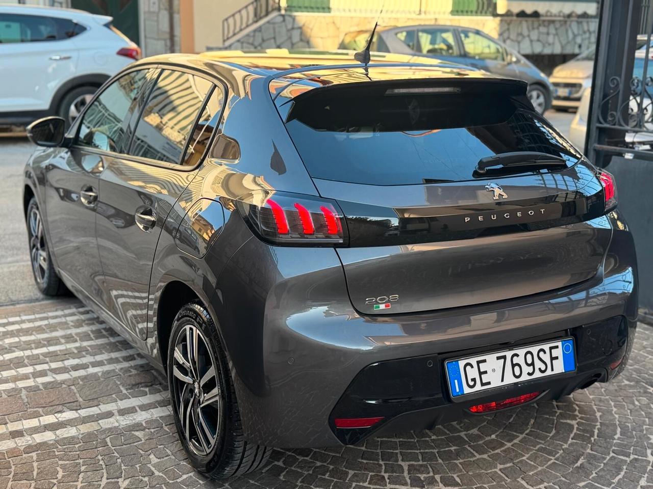 Peugeot 208 BlueHDi 100 Allure Pack