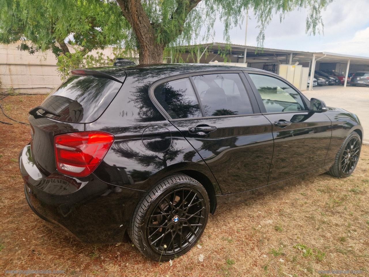 BMW 116d 5p. Unique