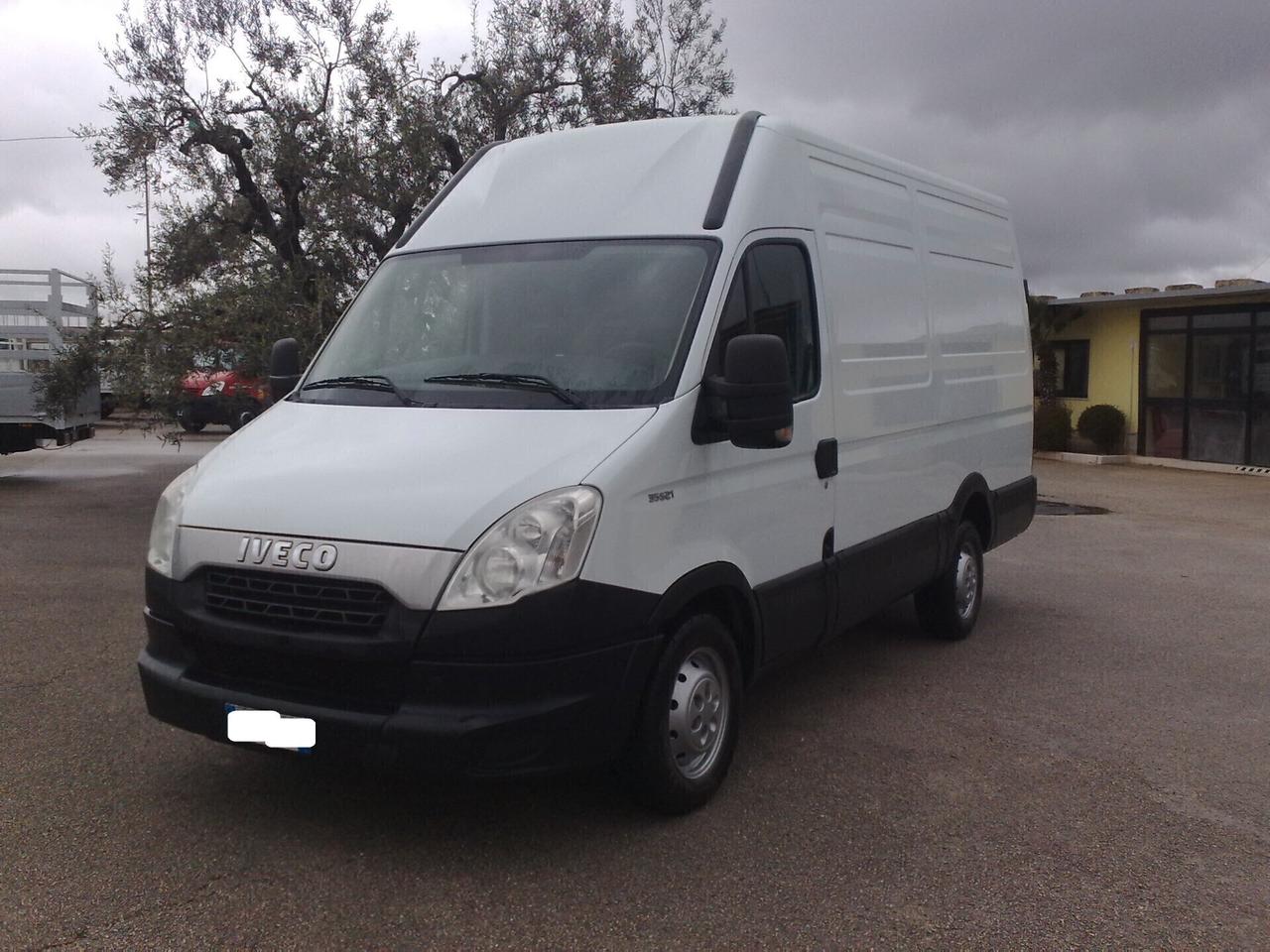 Iveco Daily 35s21 3000cc FURGONE DI SERIE - 2014