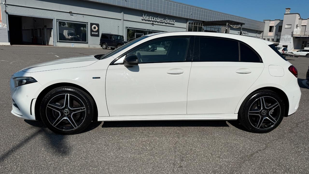 Mercedes-benz A 250 e Automatic EQ-Power Sport