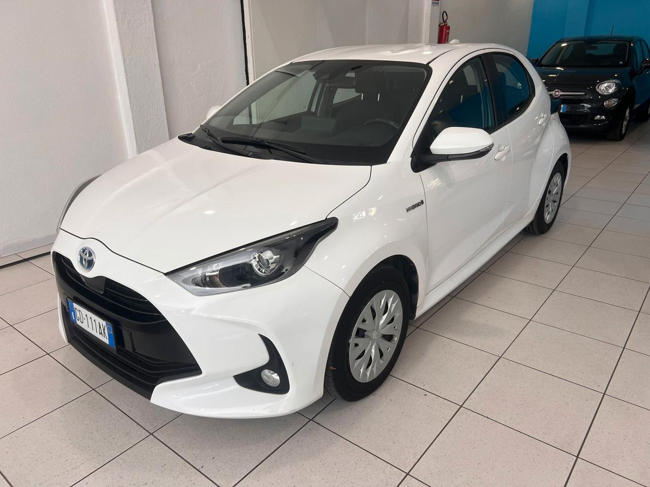 Toyota Yaris 1.5 Hybrid Business PREZZO REALE