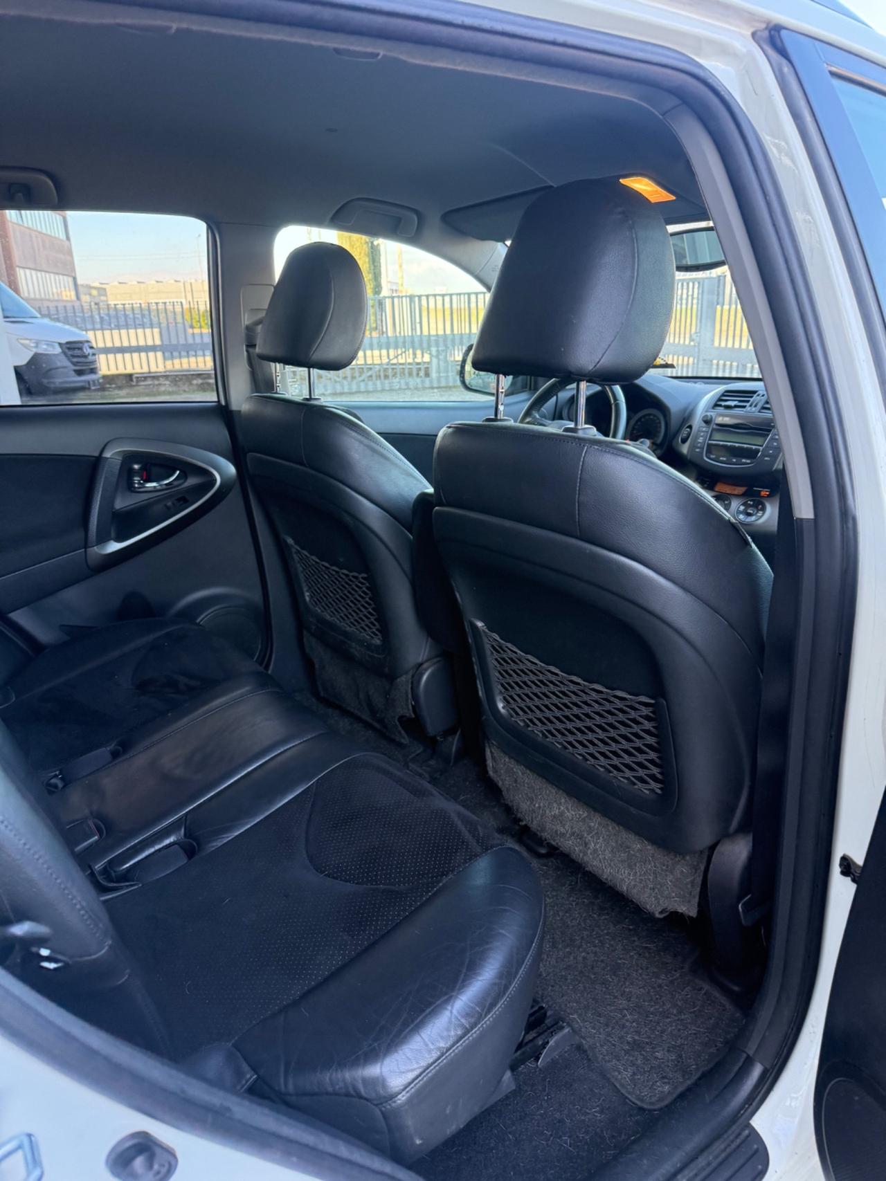 Toyota RAV 4 RAV4 2.2 D-4D 150 CV DPF Exclusive