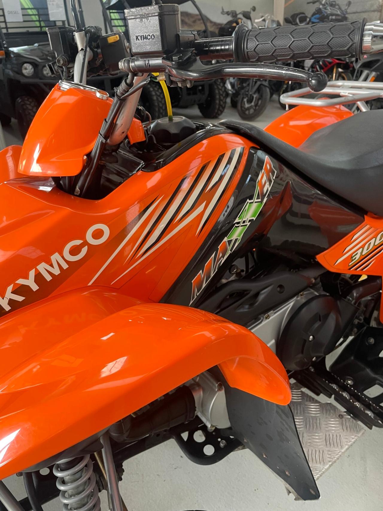 Kymco Maxxer 300 2x4