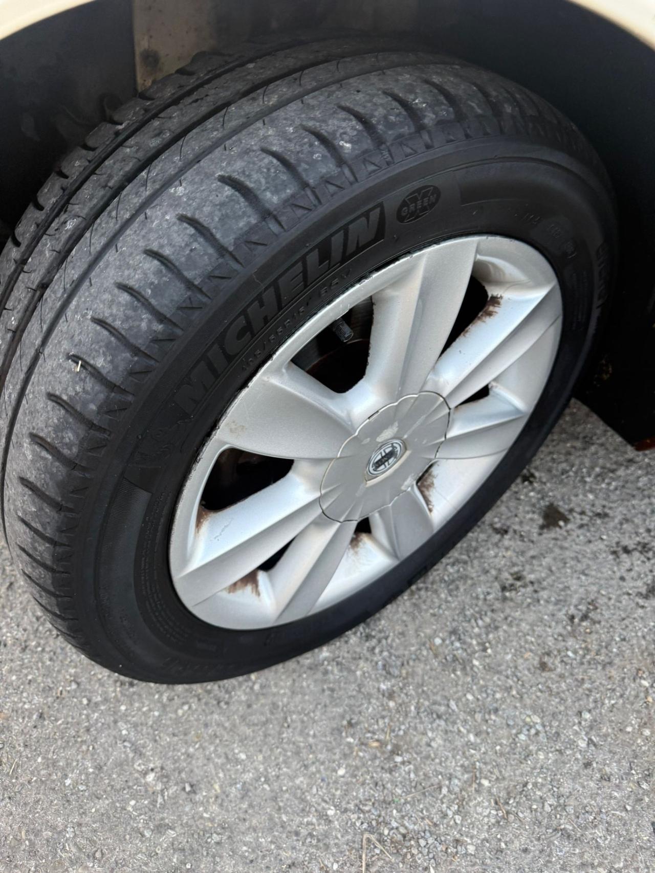 LANCIA YPSILON 1.2 BENZINA NEOPATENTATI