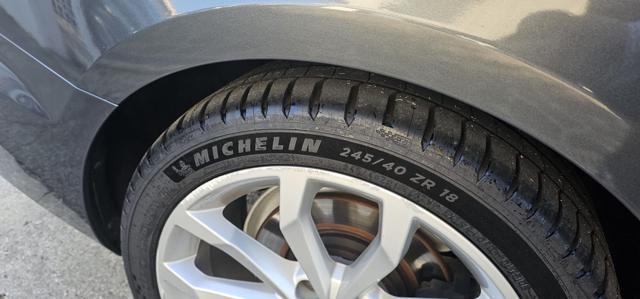 AUDI A4 Avant 35 TDI/163 CV S tronic S line edition