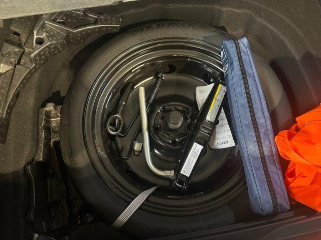 VOLKSWAGEN Golf 1.0 eTSI EVO DSG Life Virtual, ACC, AppConnect