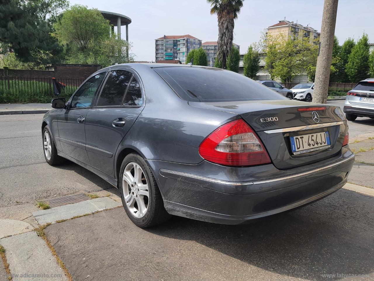 MERCEDES-BENZ E 300 Bluetec Avantgarde