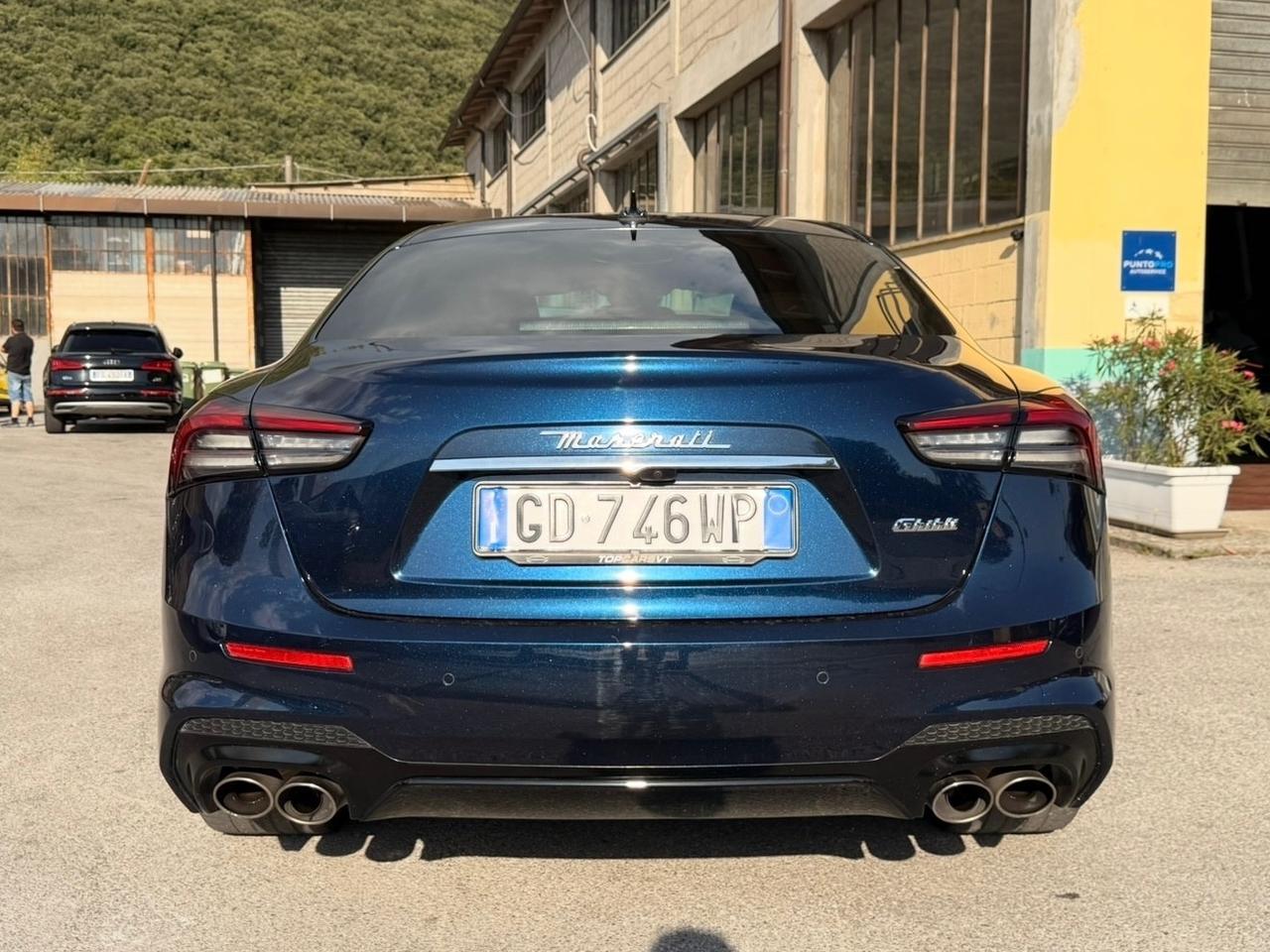 Maserati Ghibli L4 330 CV MHEV Granlusso