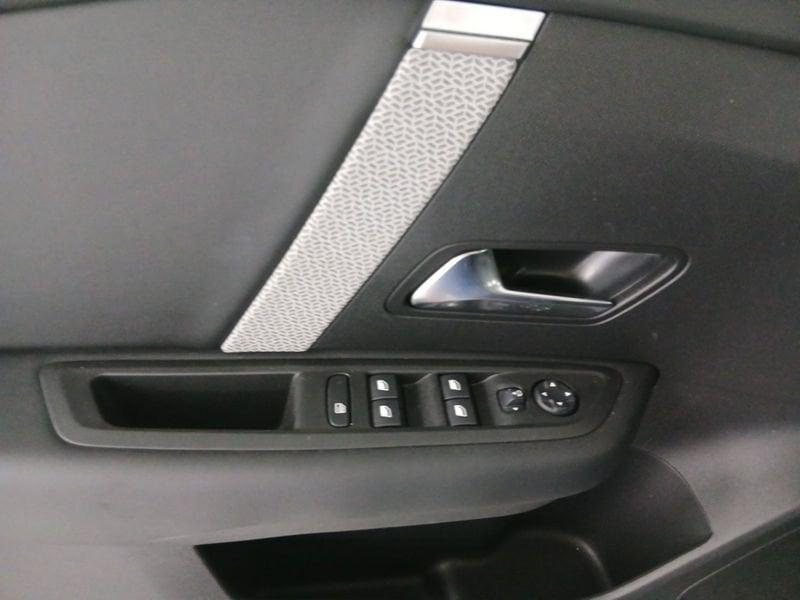 Citroën C4 1.2 puretech Plus s&s 130cv