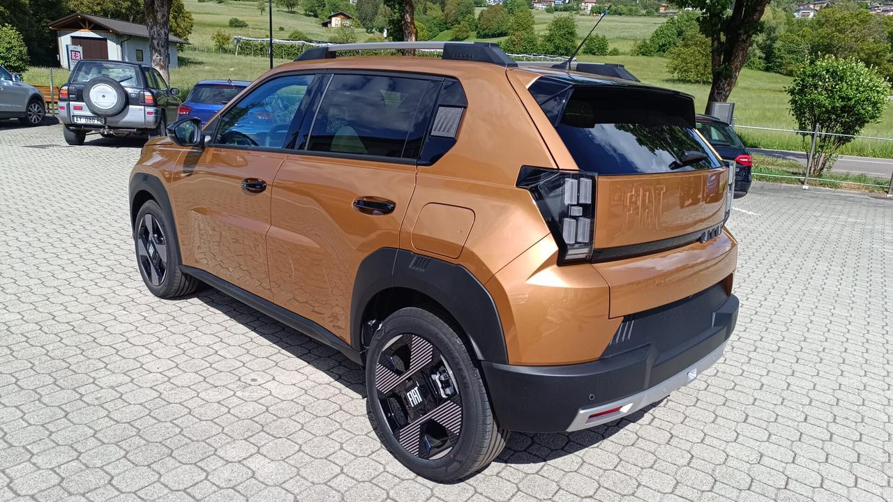 FIAT GRANDE PANDA IBRIDA LA PRIMA