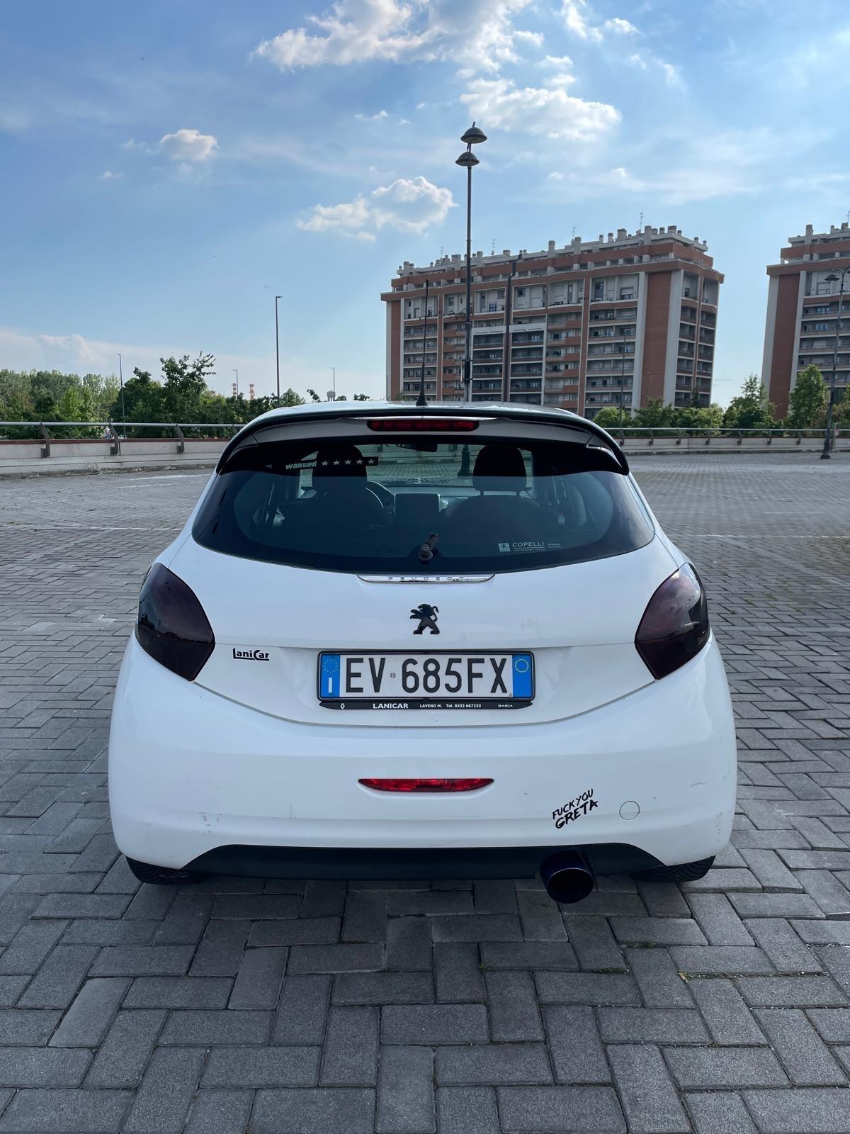 Peugeot 208 1.2 VTi 82 CV 5 porte Active sport