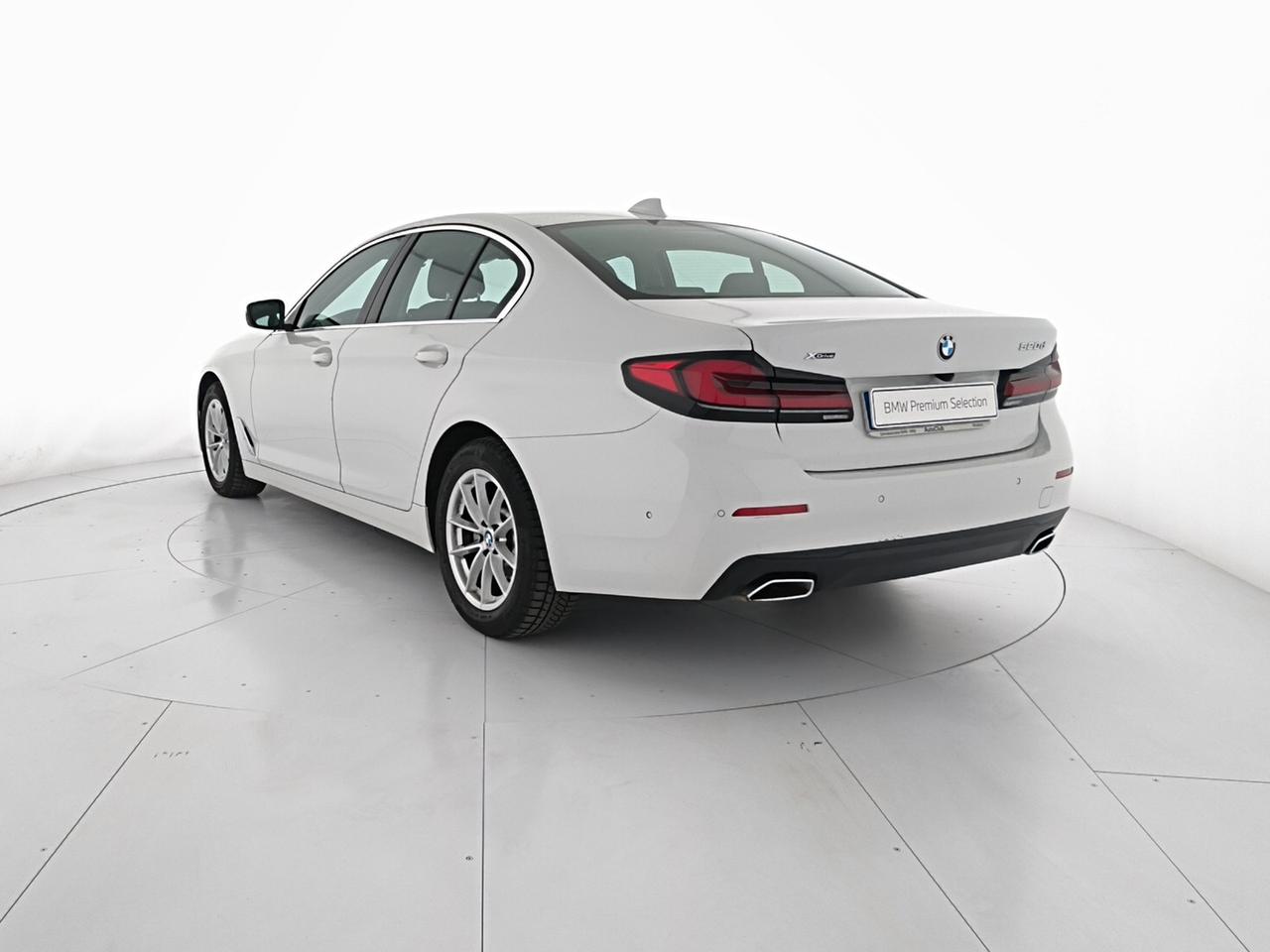 BMW Serie 5 520d xDrive Berlina 48V Business