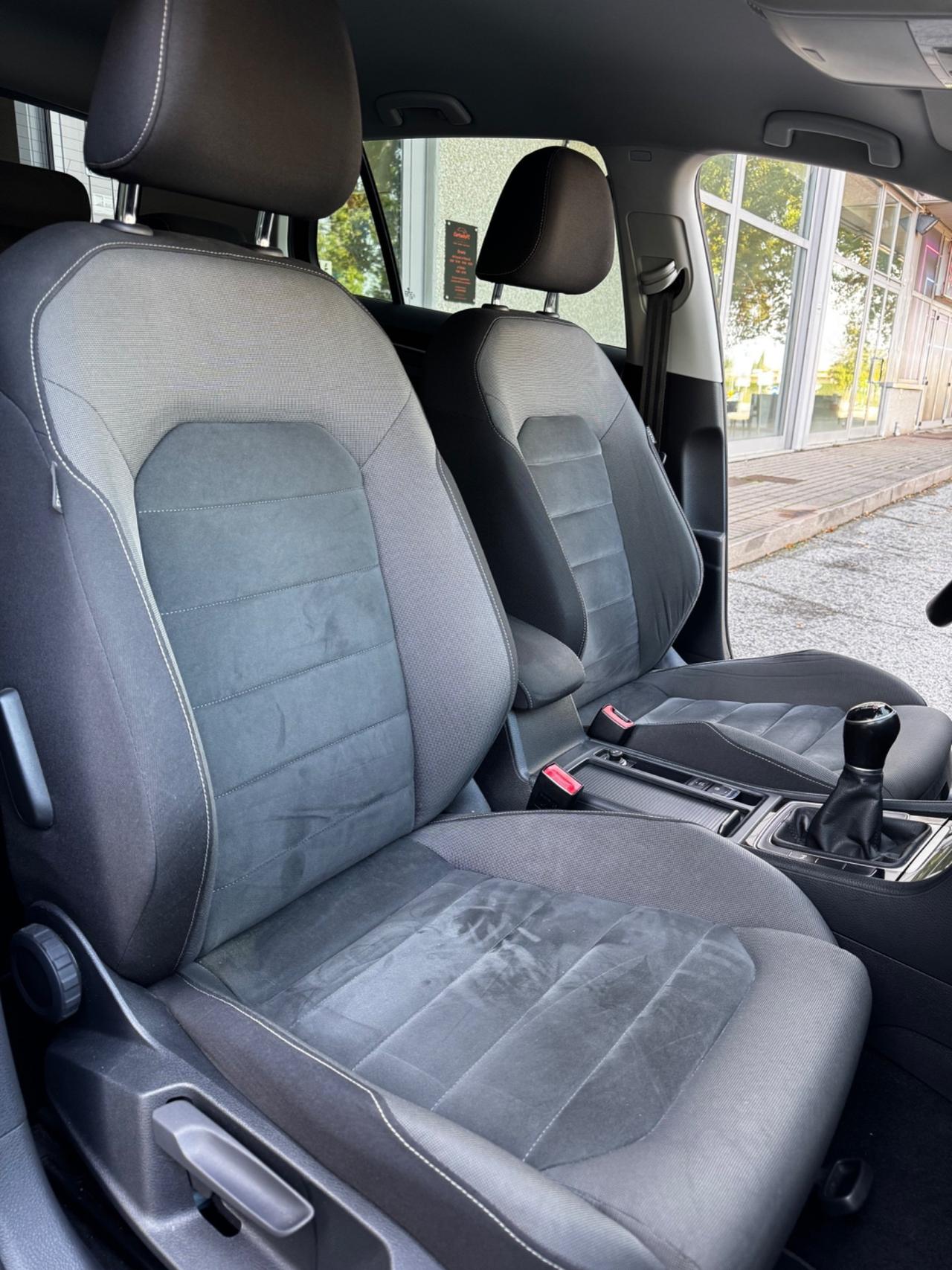 Volkswagen Golf 2.0 TDI 5p. Executive BlueMotion Technology