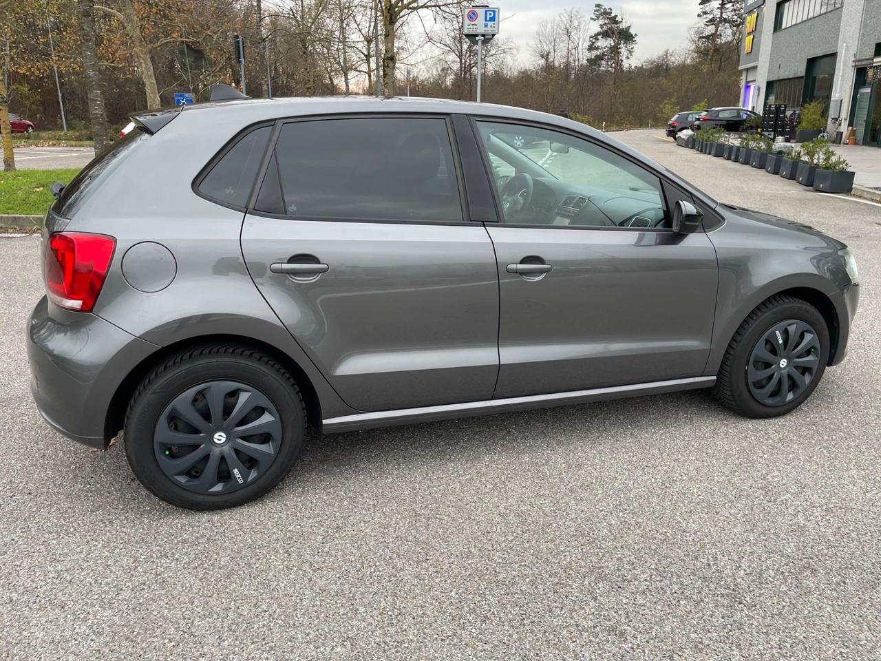 Volkswagen Polo 1.4 5 porte Highline* Neo patentati *