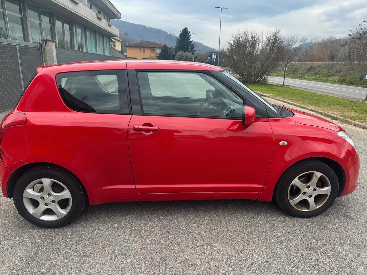 Suzuki Swift 1.3 3p. GL ok neo patentati