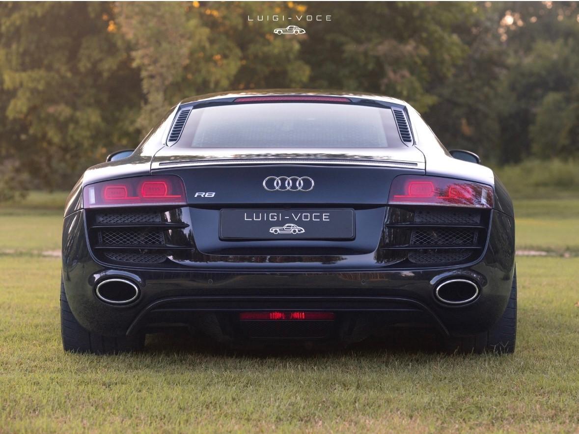Audi R8 5.2 V10 FSI quattro R tronic