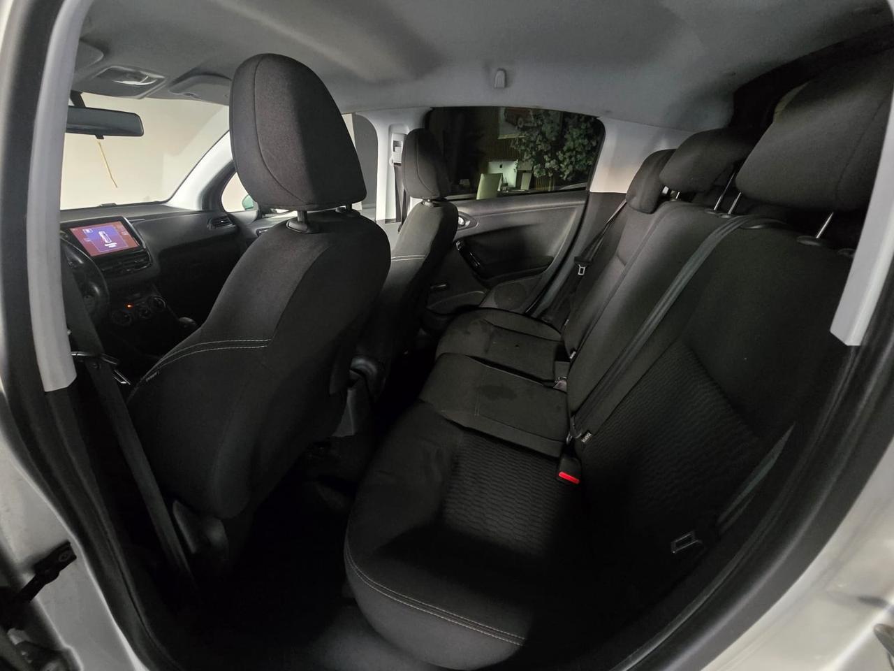 Peugeot 208 PureTech 82 5 porte Access