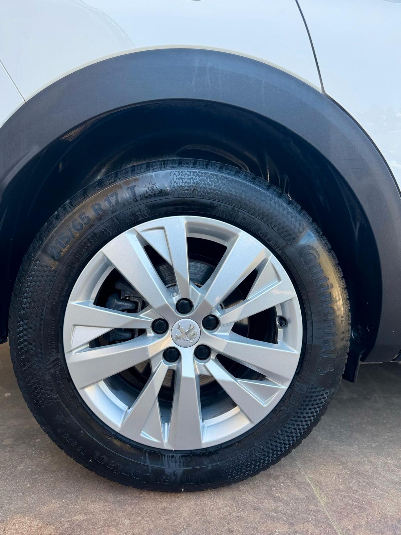 Peugeot 3008 BlueHDi 130 S&S EAT8 Allure