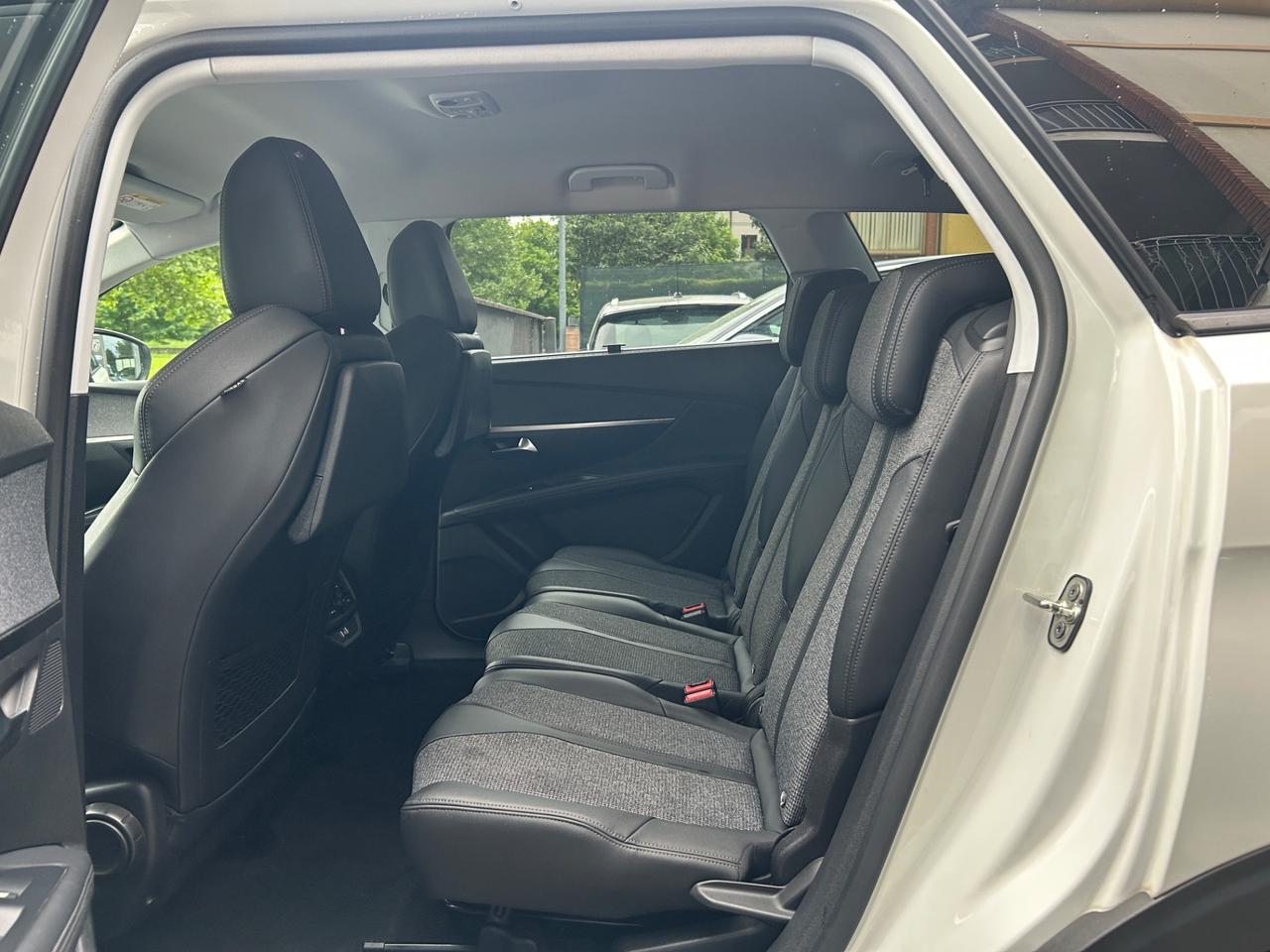 Peugeot 5008 BlueHDi 130 S&S EAT8 Allure