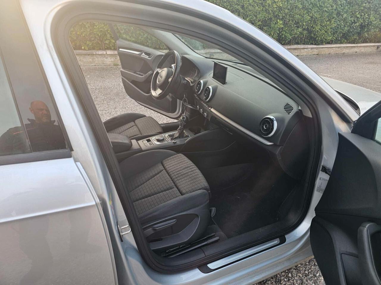 Audi A3 SPB 1.6 TDI clean diesel S tronic Ambition