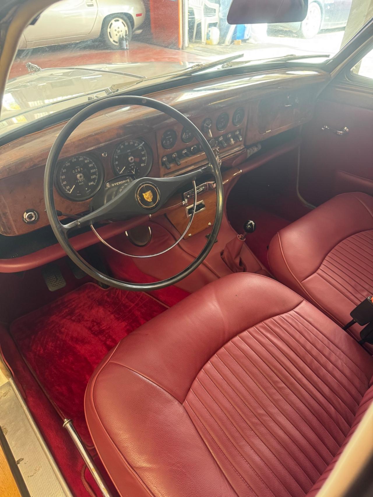 Jaguar S-Type 3.8 restaurata PERMUTE