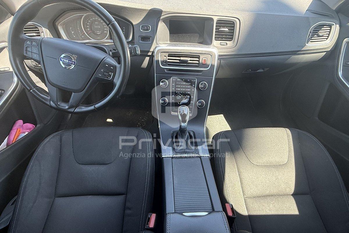 VOLVO V60 D2 Geartronic Business