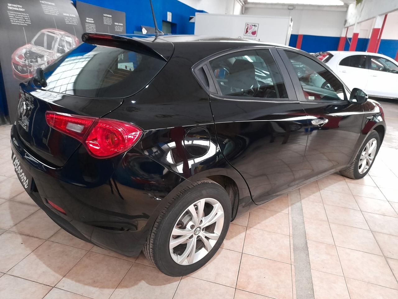 Alfa Romeo Giulietta 1.4 Turbo 105 CV Progression