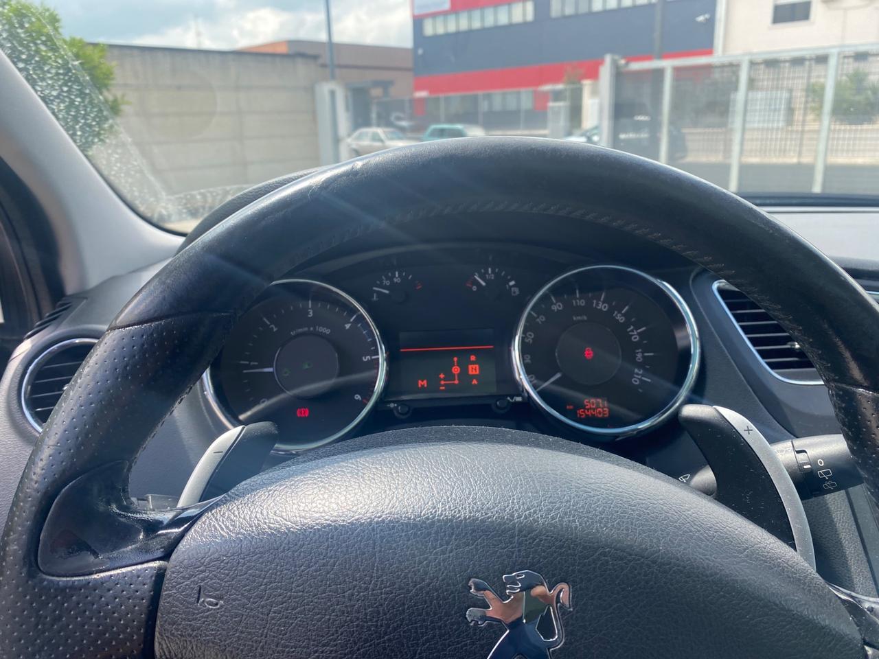 Peugeot 5008 1.6 e-HDi 112CV Stop&Start cambio robotizzato Active