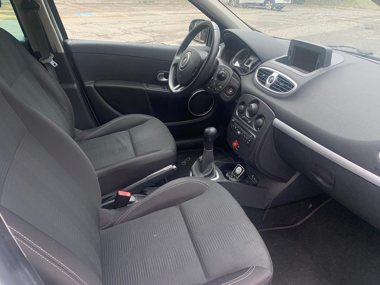 Renault Clio 1.2 16V 5 porte Confort naviga
