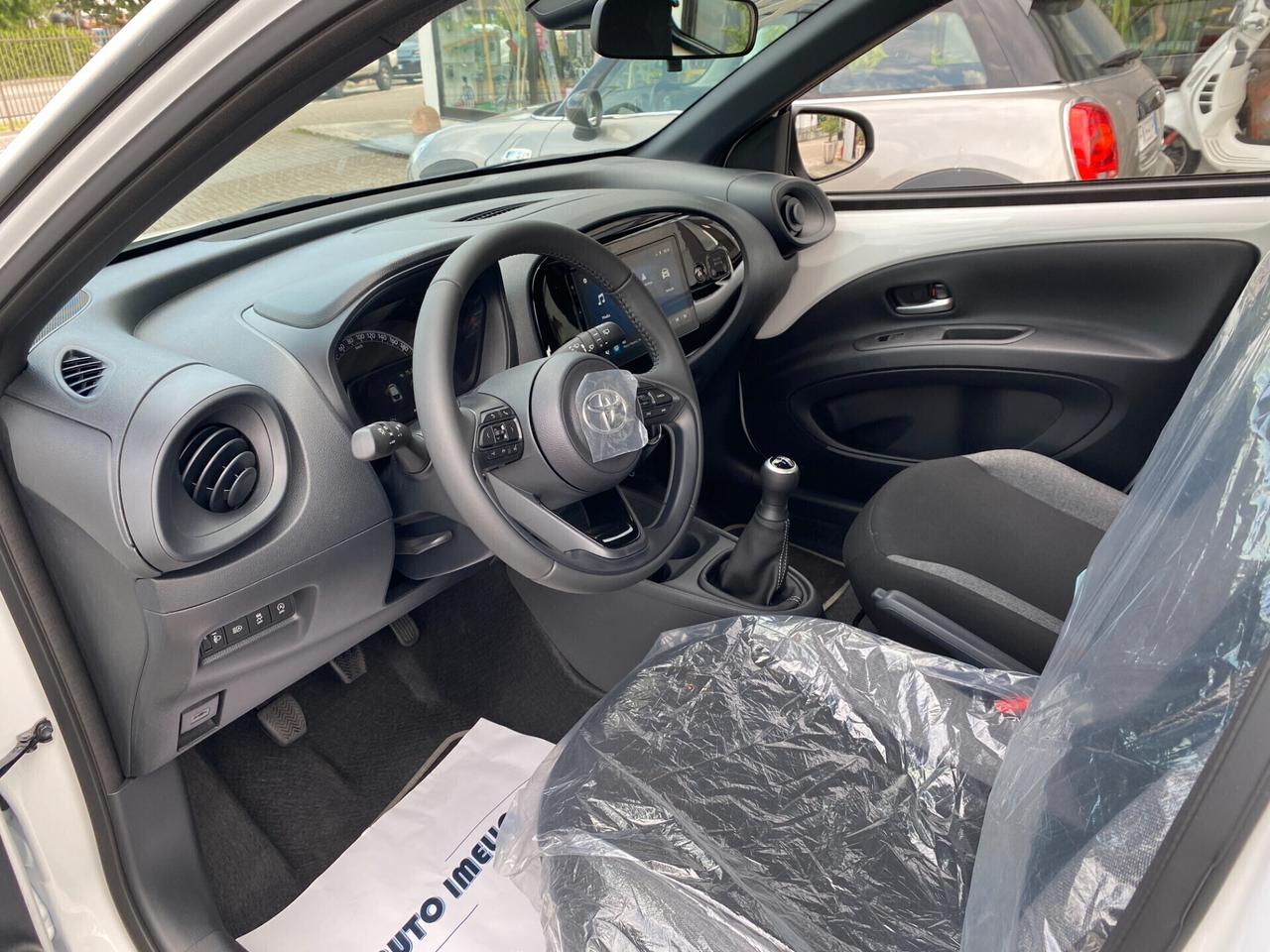 Toyota Aygo X 1.0 VVT-i 72 CV 5 porte Active garanzia 15 anni