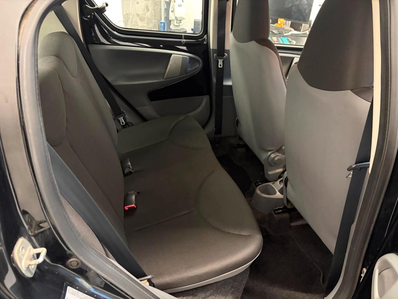 Toyota Aygo 1.0 68Cv 74.000KM 12 MESI DI GARANZIA