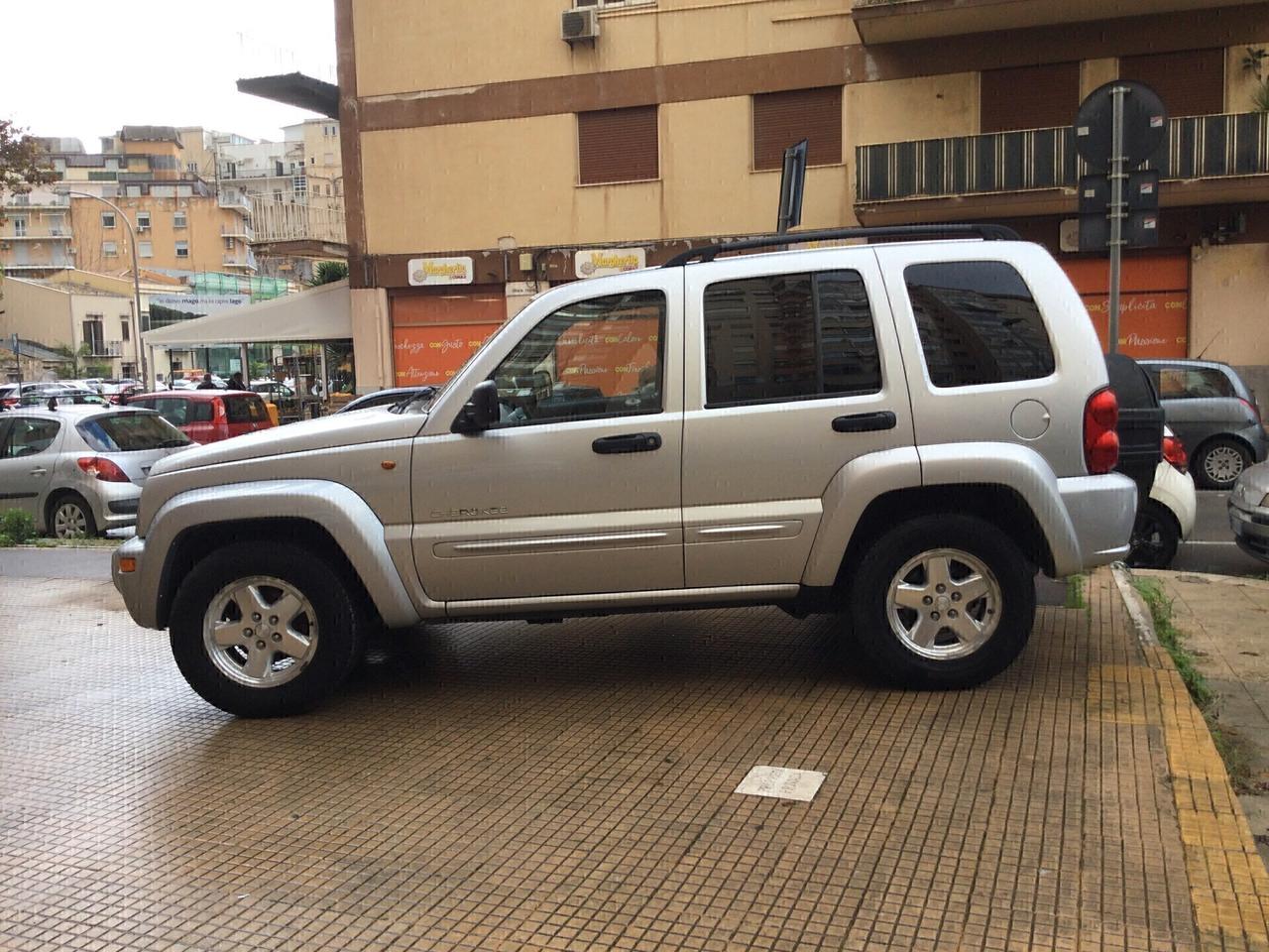 Jeep Cherokee 2.5 CRD Limited