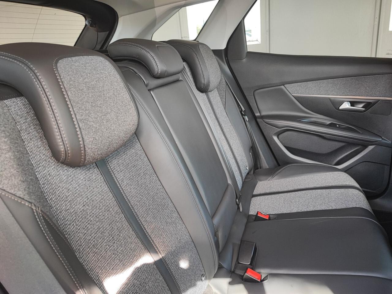 Peugeot 3008 PureTech Turbo 130 S&S EAT8 GT Line