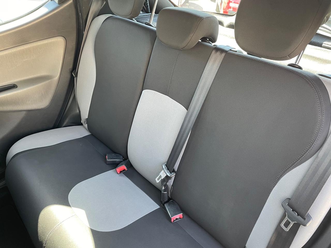 Lancia Ypsilon 1.2 69 CV 5 porte S&S Silver