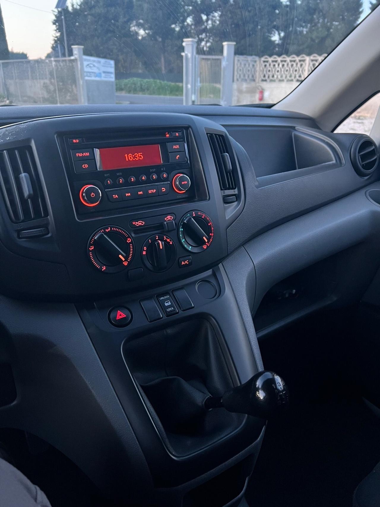 Nissan nv 200 1.5 diesel 2017 doppia porta